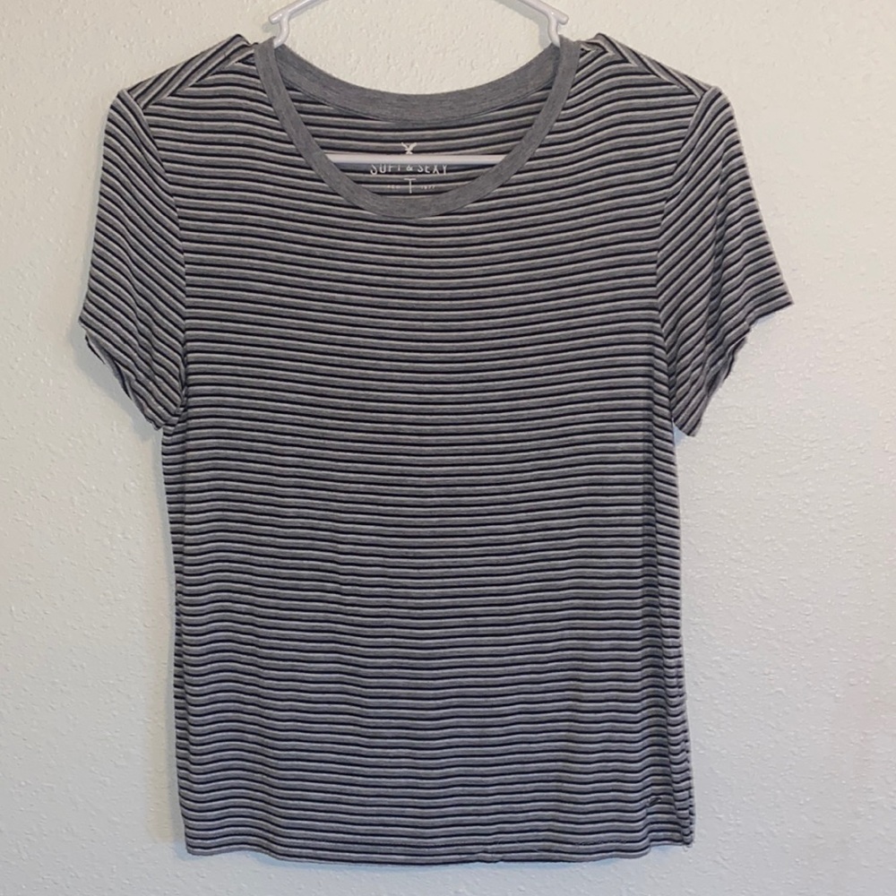 American Eagle shirt